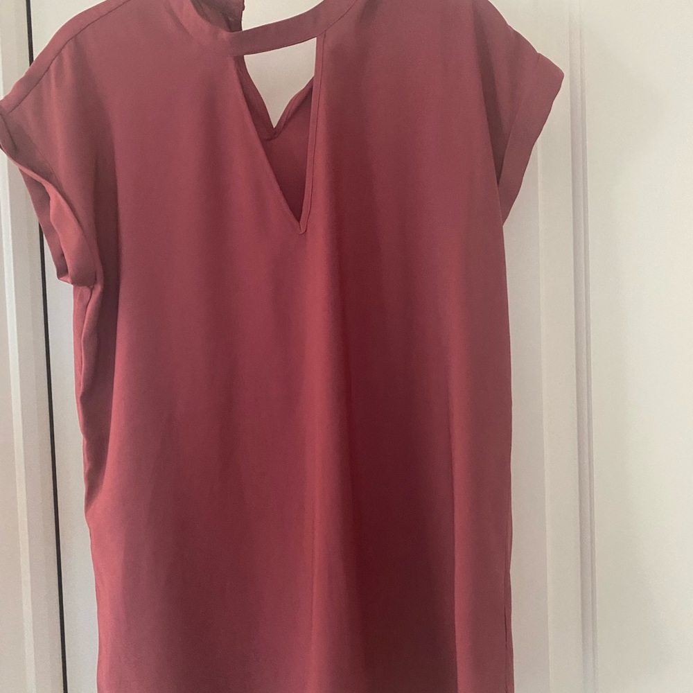 Express mauve blouse peek a boo V neck Size M